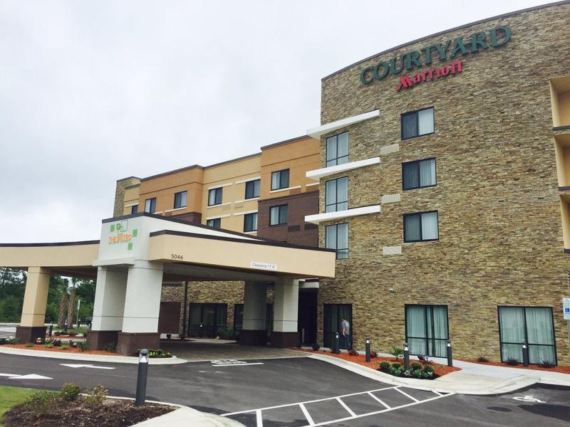 Courtyard By Marriott Jacksonville Esterno foto