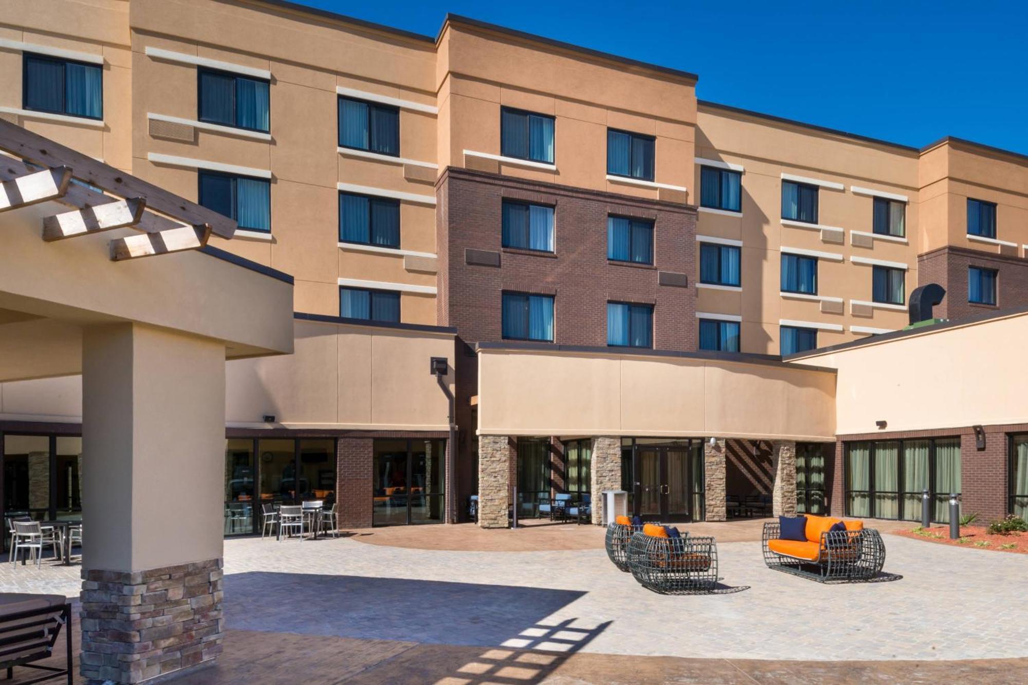 Courtyard By Marriott Jacksonville Esterno foto