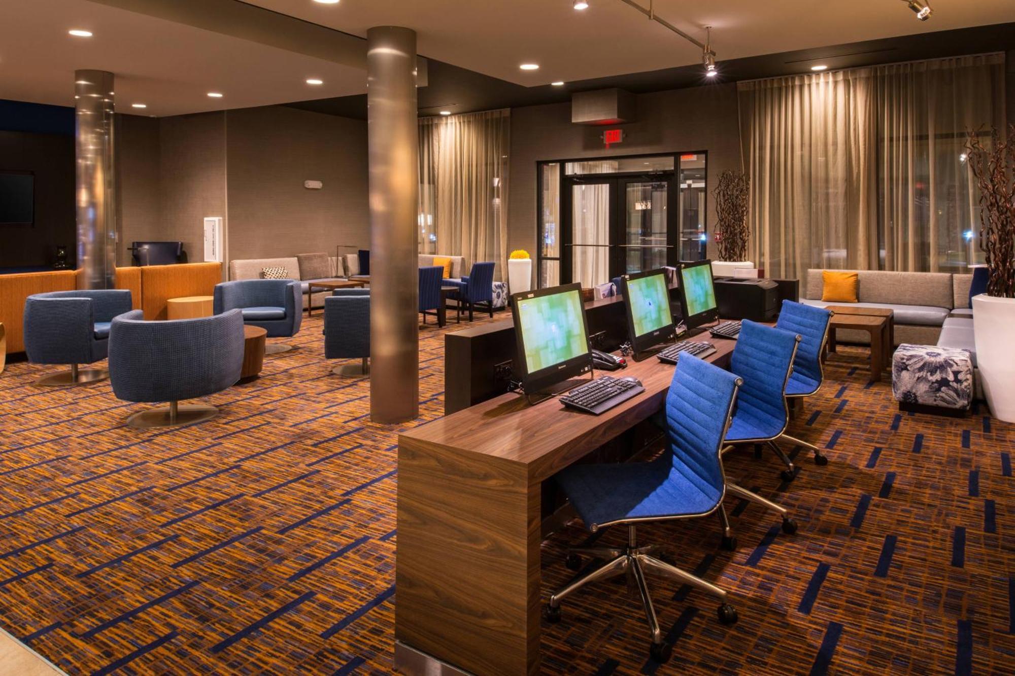 Courtyard By Marriott Jacksonville Esterno foto