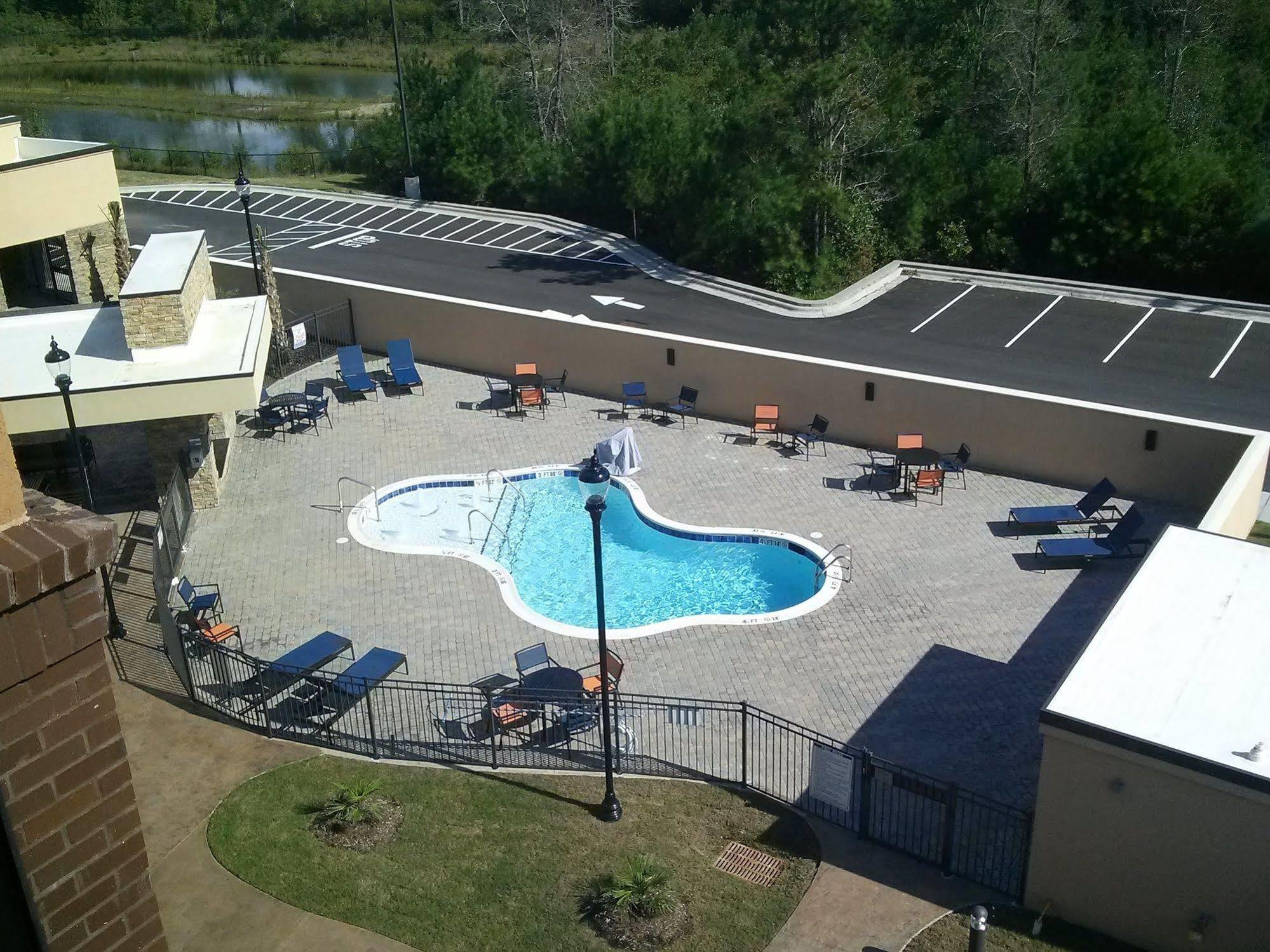 Courtyard By Marriott Jacksonville Esterno foto